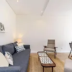 Guestready - Elegant Apartment With Private Terrace In Martires Da Patria