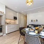 Guestready - Elegant Apartment With Private Terrace In Martires Da Patria