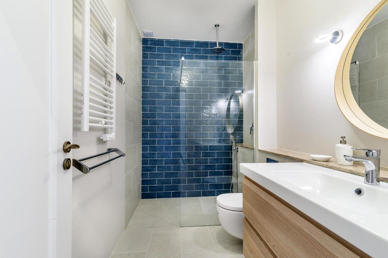 Guestready - Elegant With Private Terrace In Martires Da Patria Lisboa